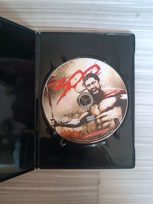 DVD 300 like new