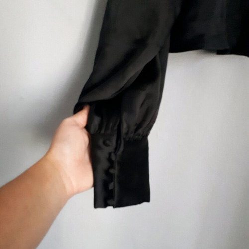 H&M blouse black, like new, size S