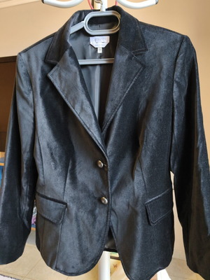 Black velvet jacket medium size like new with two buttons and shoulder pads