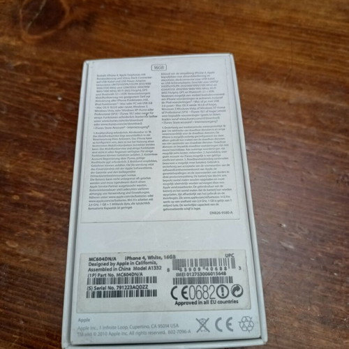 iPhone 4 16GB for repair with original box