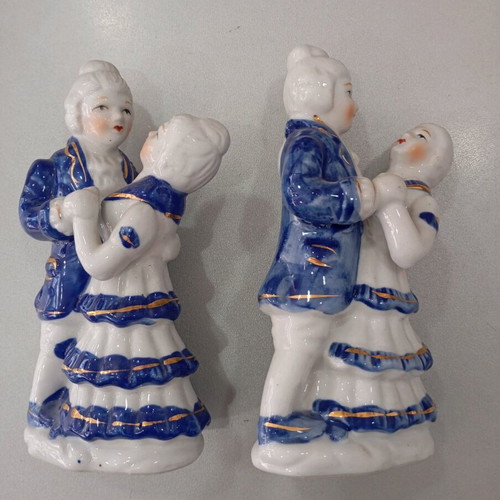 Porcelain decorative figurines used, set of 2