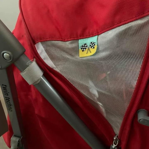 Maclaren Twin Techno red stroller like new for newborn twins