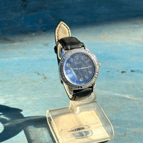 Vintage Pearl wristwatch with blue dial and stones