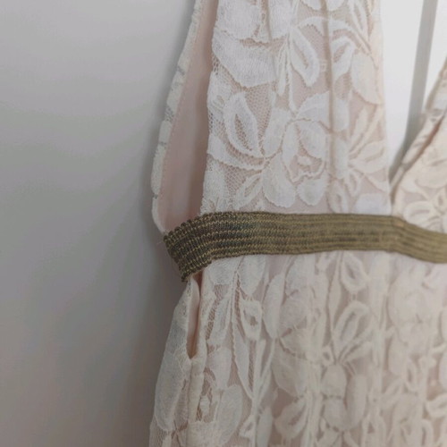 BSB maxi dress size L used, beige lace with belt