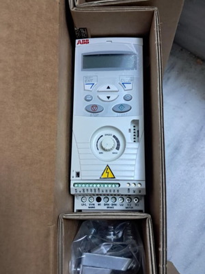 ABB 0.37kw ACS150-01E-02A4-2 speed controller new in box