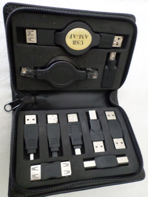 USB adapter case like new with 10 adapters and 2 cables