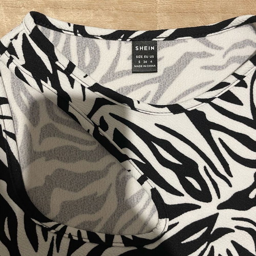 Shein top new, black and white, size S