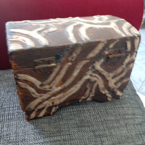 Vintage handmade jewelry box like new