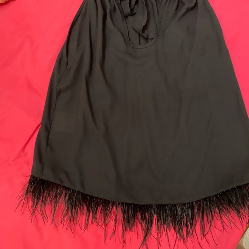 Top with feathers like new, size M, black