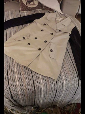 Pull and Bear branded trench coat with removable collar, excellent condition, gray, size S