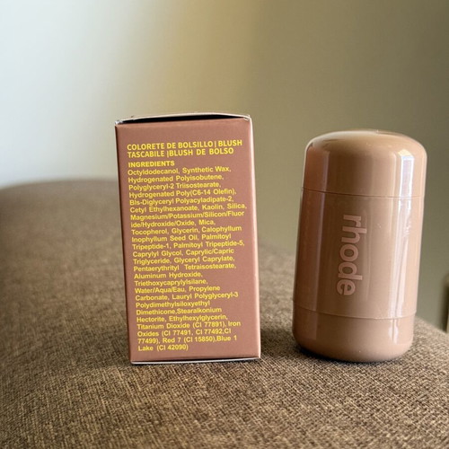 Rhode Pocket Blush Tan Line new unused