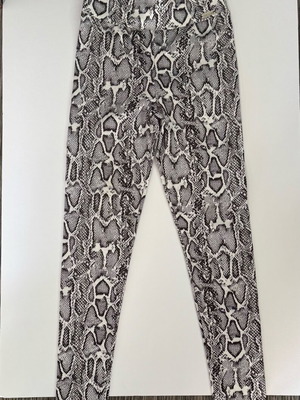 Kendal + Kylie Snake Print Leggings Like New, White and Grey