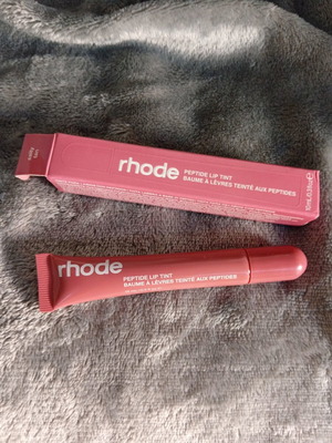 Rhode Peptide Lip Tint salty tan, new