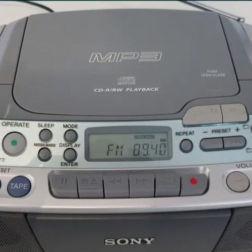 Sony CFD S03CPL Portable Mp3 Radio CD Cassette Player like new