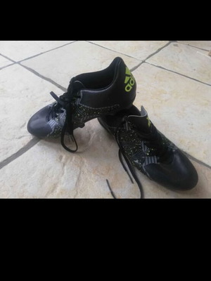 Adidas football shoes new, size 40.5, black with free shin guards