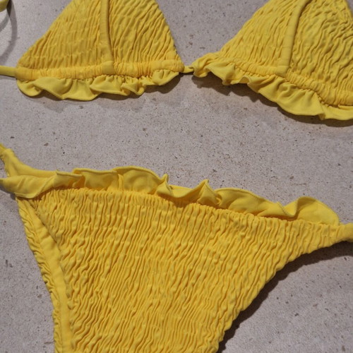 Decoro bright yellow smocked crinkle bikini set new, size S/M