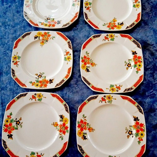 Alfred Meakin Porcelain Plates Set from England