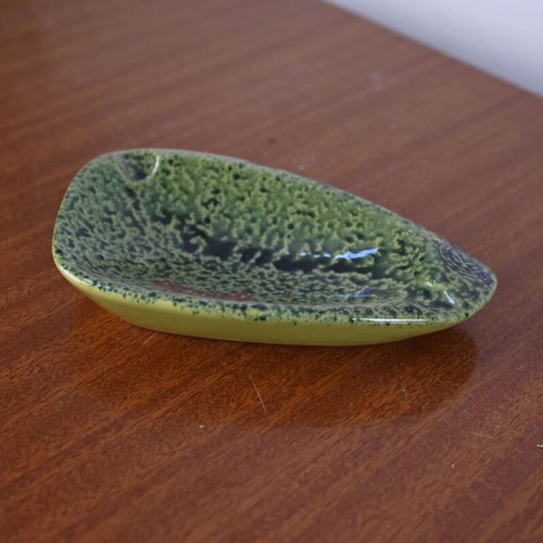 Vintage ceramic ashtray leaf-shaped used, green-yellow