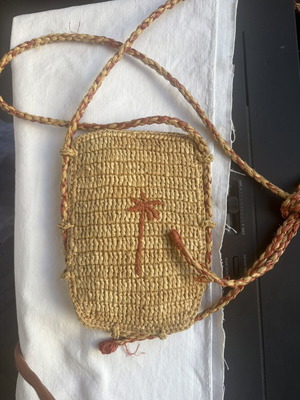 Manebi crossbody bag like new, small mobile phone pouch