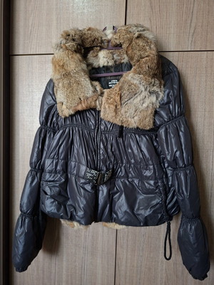Access women's jacket small with fur, like new, black and blue