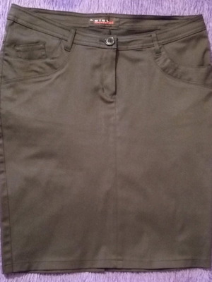 Women's skirt black XL like new