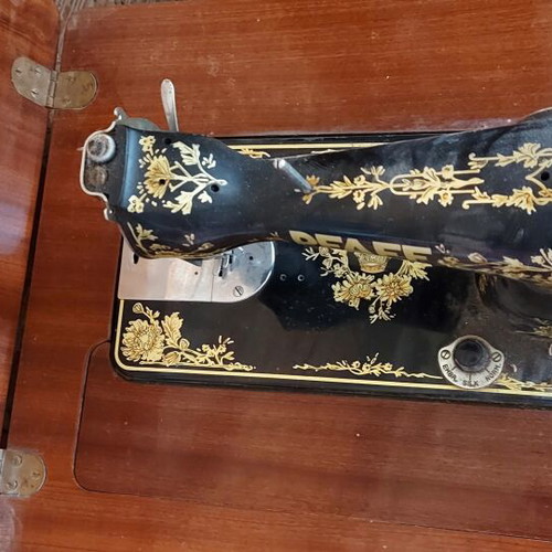 Sewing machine, antique, functional