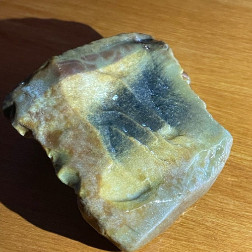 Quartz new with dark natural inclusions