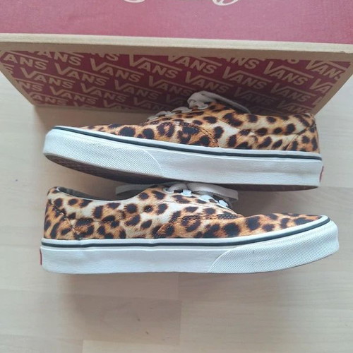 Vans Era Leopard Print Sneakers Like New, Size 37