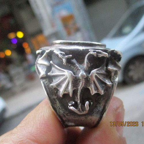 Silver men's rock ring like new, size 67, 33 grams