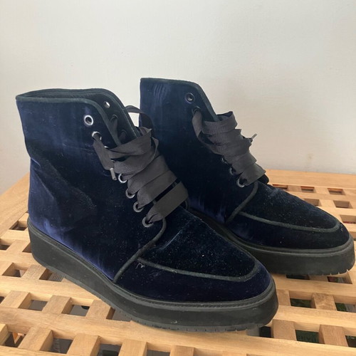 Paloma Barceló blue velvet ankle boots size 38 like new