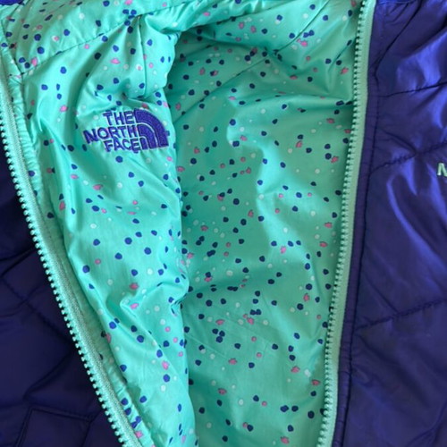 The North Face jacket for girls 7-9 years like new, blue multicolor