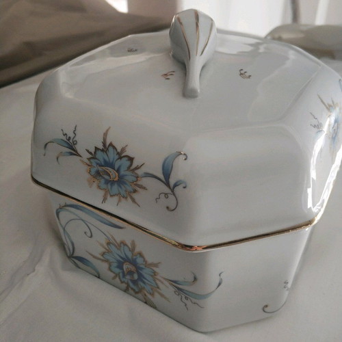 Limoges porcelain vintage fondue bowl with 24K gold finish like new
