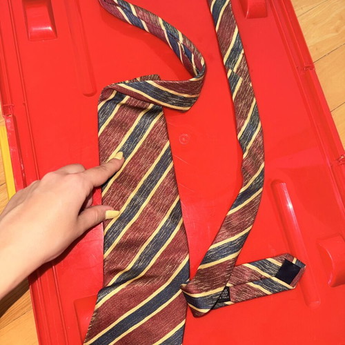 Tie, brown