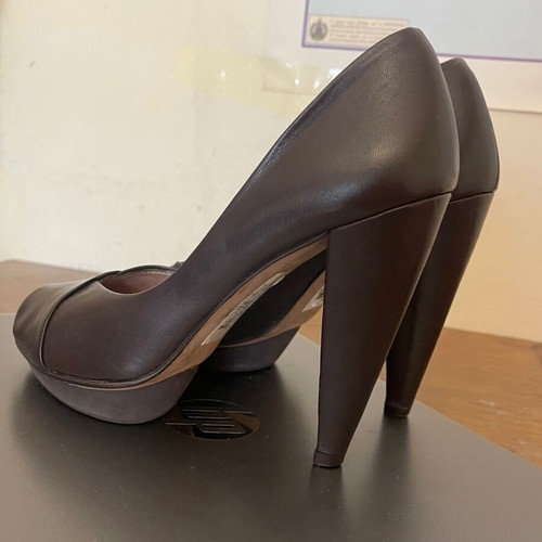 Branded Leather Pumps Used Size 37.5 With Stable 11 cm Heel
