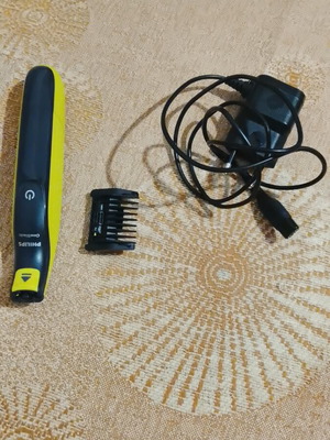 Philips One Blade ξυριστική μηχανή μεταχειρισμένη χωρίς το ξυράφι μπροστά