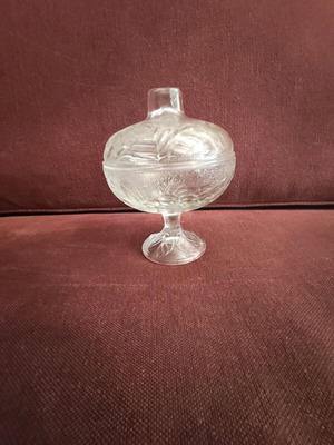 Crystal candy dish with lid like new