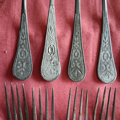 Vintage collectible forks set of 12 used with designs