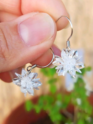 Silver flower dangle earrings new