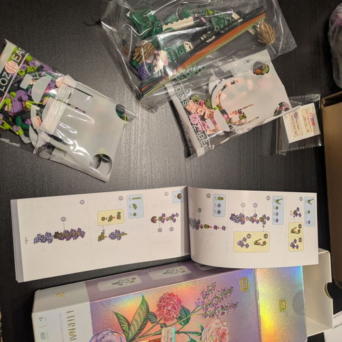 Building Blocks Eternal Flowers Mini Set new