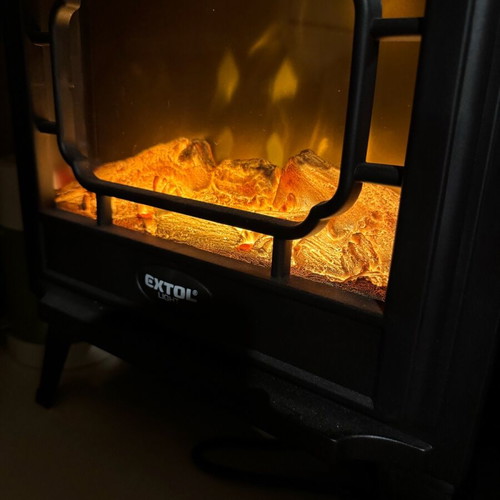 Space heater new with realistic fake flame effect