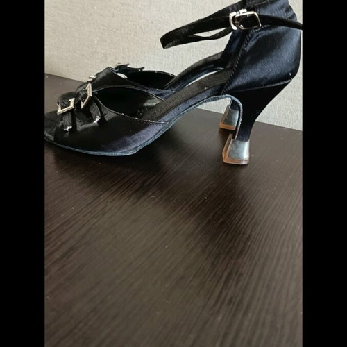 Latin shoes used with heel protector, size 37, black