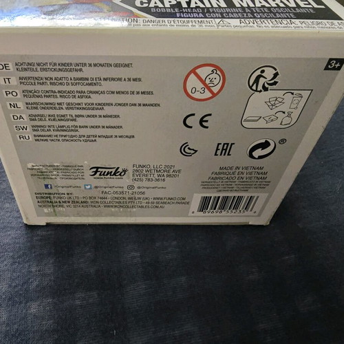 Funko Pop Captain Marvel like new #831
