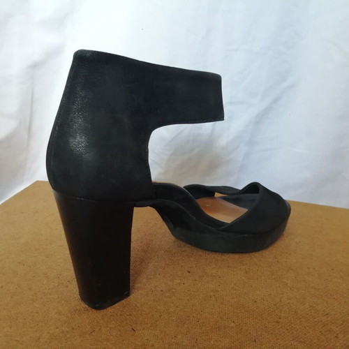 Paul Green women's black nubuck leather sandals with ankle strap and high heel size 40.5 used