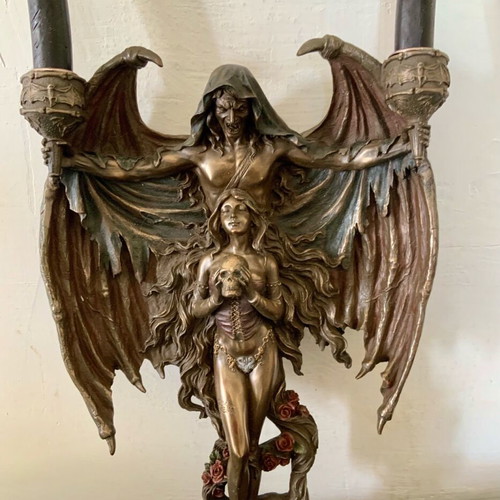 Large Original Veronese 2007 wall candle holder like new, gothic design