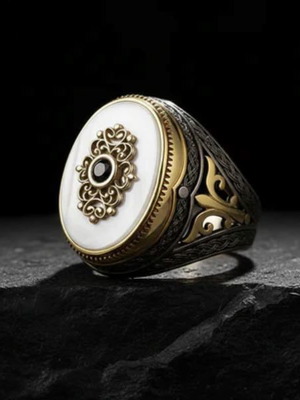 Vintage style ring with white zircon and topaz, gold plated, new