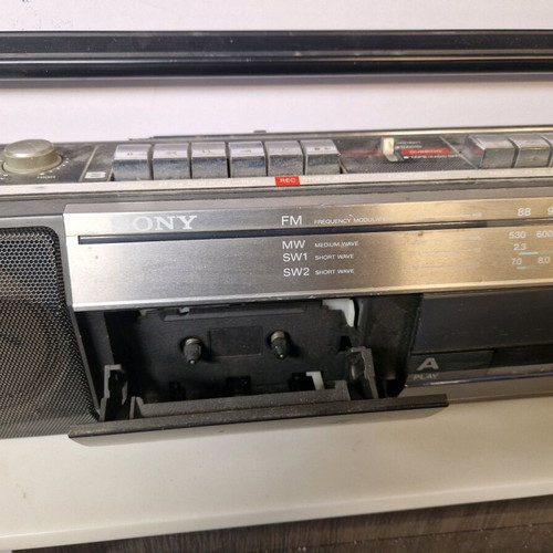 Sony cassette radio used, 80s decade, good condition