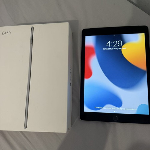 Apple iPad Air 9.7” Wi-Fi + Cellular tablet, like new