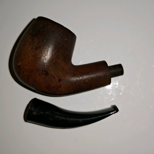 Wooden smoking pipe used, 14 cm length, with mouthpiece wear