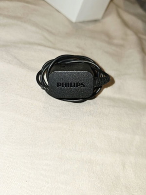 Philips OneBlade Pro QP6510/20 hybrid trimmer and shaver used