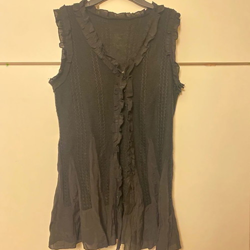 Sleeveless black cardigan size S